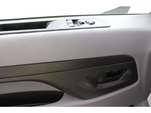Peugeot Expert 226S 1.6 BlueHDI 95 Premium | Automaat | Navigatie | Laadruimte Pakket | Parkeersensoren | Cruise... ActivLease financial lease