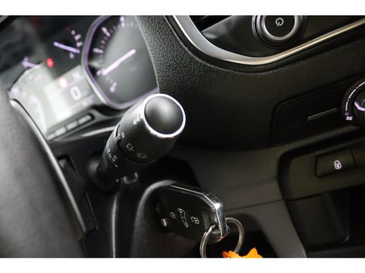 Peugeot Expert 226S 1.6 BlueHDI 95 Premium | Automaat | Navigatie | Laadruimte Pakket | Parkeersensoren | Cruise... ActivLease financial lease