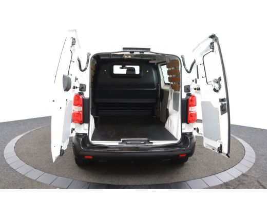 Peugeot Expert 226S 1.6 BlueHDI 95 Premium | Automaat | Navigatie | Laadruimte Pakket | Parkeersensoren | Cruise... ActivLease financial lease