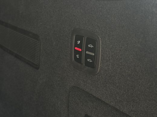 Porsche Cayenne 3.0 E-Hybrid Platinum Edition Sport uitlaat | Pano | Lucht | Trekhaak ActivLease financial lease