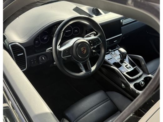 Porsche Cayenne 3.0 E-Hybrid Platinum Edition Sport uitlaat | Pano | Lucht | Trekhaak ActivLease financial lease