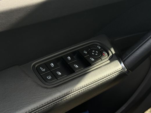 Porsche Cayenne 3.0 E-Hybrid Platinum Edition Sport uitlaat | Pano | Lucht | Trekhaak ActivLease financial lease