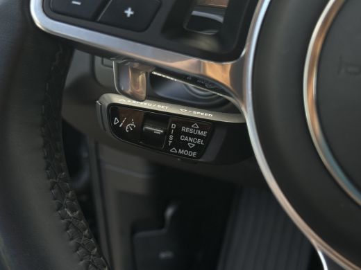Porsche Cayenne 3.0 E-Hybrid Platinum Edition Sport uitlaat | Pano | Lucht | Trekhaak ActivLease financial lease