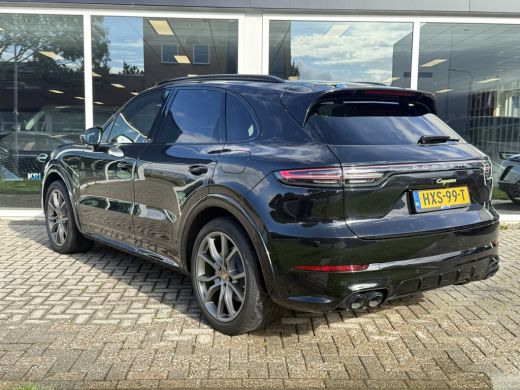 Porsche Cayenne 3.0 E-Hybrid Platinum Edition Sport uitlaat | Pano | Lucht | Trekhaak ActivLease financial lease
