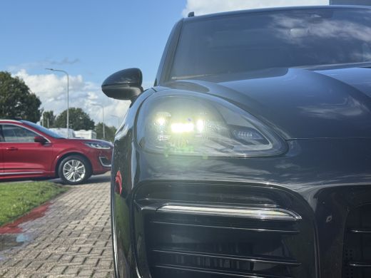 Porsche Cayenne 3.0 E-Hybrid Platinum Edition Sport uitlaat | Pano | Lucht | Trekhaak ActivLease financial lease