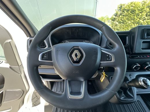 Renault Master 2.3 dCi 150 PK / L2H2 / TREKHAAK / CAMERA / AIRCO / CRUISE / 2.500 KG AHG ActivLease financial lease