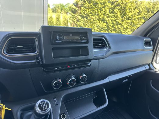 Renault Master 2.3 dCi 150 PK / L2H2 / TREKHAAK / CAMERA / AIRCO / CRUISE / 2.500 KG AHG ActivLease financial lease