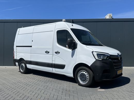 Renault Master 2.3 dCi 150 PK / L2H2 / TREKHAAK / CAMERA / AIRCO / CRUISE / 2.500 KG AHG ActivLease financial lease