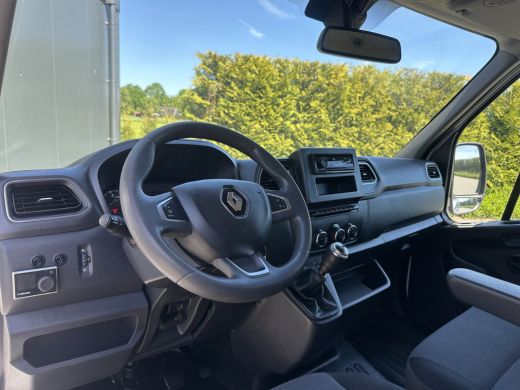 Renault Master 2.3 dCi 150 PK / L2H2 / TREKHAAK / CAMERA / AIRCO / CRUISE / 2.500 KG AHG ActivLease financial lease