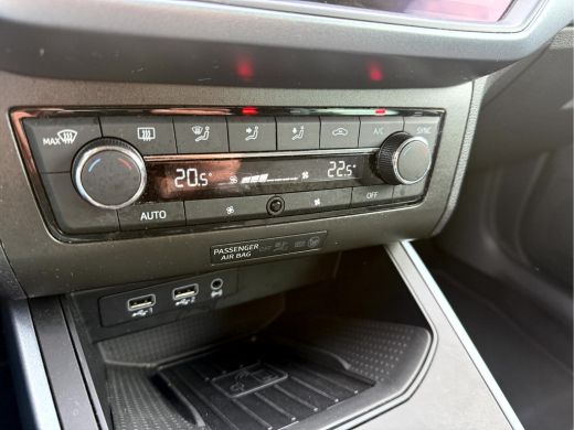 Seat Arona 1.0 TSI Style Business Intense Trekhaak, Camera ActivLease financial lease