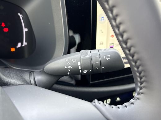Toyota Aygo Hybrid 115 envy **CINNAMON METALLIC/ HYBRIDE/ DIRECT LEVERBAAR** ActivLease financial lease