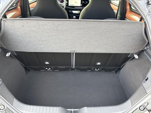 Toyota Aygo Hybrid 115 envy **CINNAMON METALLIC/ HYBRIDE/ DIRECT LEVERBAAR** ActivLease financial lease