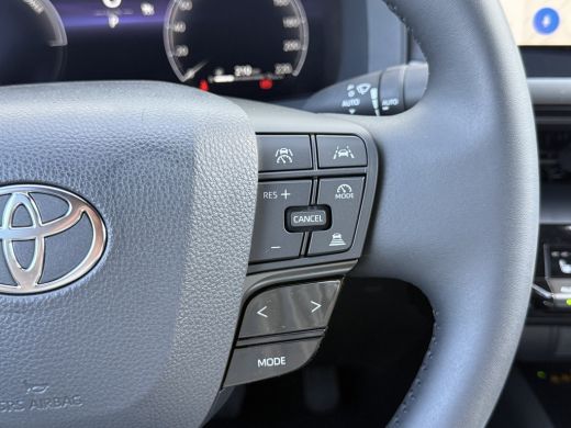 Toyota C-HR 1.8 Hybrid 140 Dynamic | ACC | CarPlay | Camera | Keyless | 18 inch ActivLease financial lease