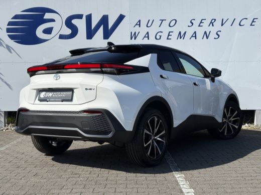 Toyota C-HR 1.8 Hybrid 140 Dynamic | ACC | CarPlay | Camera | Keyless | 18 inch ActivLease financial lease