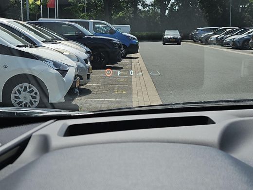 Toyota C-HR 2.0 Hybrid 200 Premi&egrave;re Edition 4WD ActivLease financial lease