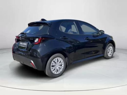 Toyota Yaris 1.5 Hybrid 115 Comfort **NIGHT SKY BLACK METALLIC/ NIEUWE AUTO/ DIRECT LEVERBAAR** ActivLease financial lease