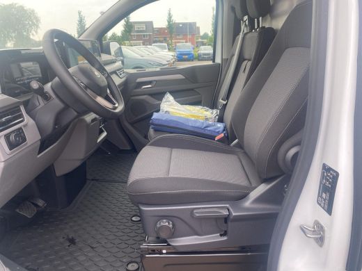 Volkswagen e-Transporter 32 L1H1 64 kWh | Side Assist | ACC | Achterdeuren | A.cam | LED ActivLease financial lease