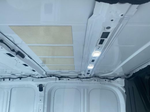 Volkswagen e-Transporter 32 L1H1 64 kWh | Side Assist | ACC | Achterdeuren | A.cam | LED ActivLease financial lease