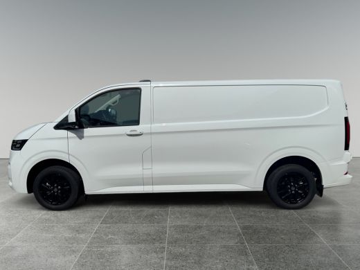 Volkswagen e-Transporter L2H1 64kWh 218pk Bulli | Adaptive cruise control | 360 graden camera | Matrix-LED ActivLease financial lease