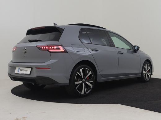 Volkswagen Golf 1.5 eHybrid GTE 272PK DSG/AUTO | Glazen panorama-dak | Head-up display | Achteruitrijcamera | Nav... ActivLease financial lease