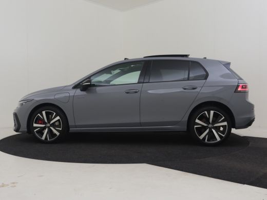 Volkswagen Golf 1.5 eHybrid GTE 272PK DSG/AUTO | Glazen panorama-dak | Head-up display | Achteruitrijcamera | Nav... ActivLease financial lease