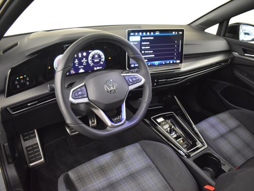 Volkswagen Golf 1.5 eHybrid GTE 272PK DSG/AUTO | Glazen panorama-dak | Head-up display | Achteruitrijcamera | Nav... ActivLease financial lease