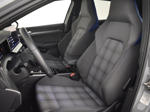 Volkswagen Golf 1.5 eHybrid GTE 272PK DSG/AUTO | Glazen panorama-dak | Head-up display | Achteruitrijcamera | Nav... ActivLease financial lease