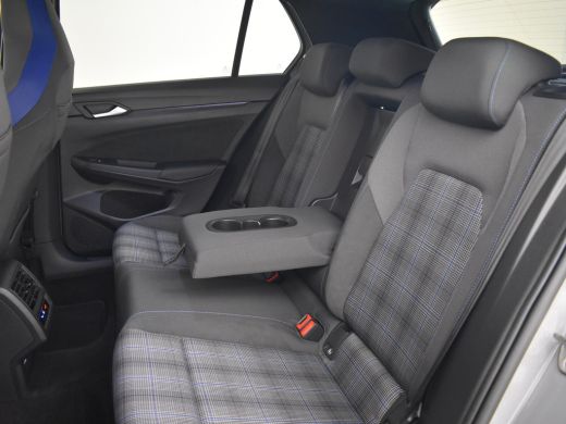 Volkswagen Golf 1.5 eHybrid GTE 272PK DSG/AUTO | Glazen panorama-dak | Head-up display | Achteruitrijcamera | Nav... ActivLease financial lease