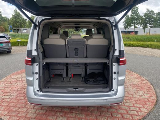 Volkswagen Multivan 1.4 eHybrid L1H1 Life | Trekhaak | LED Matrix | ACC | Side assist | Stuurverwarming | 7 Pers. | 2... ActivLease financial lease