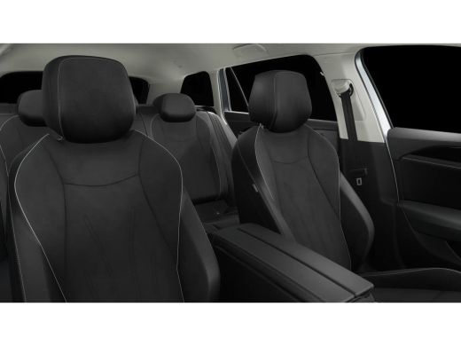 Volkswagen Passat Variant 1.5 eHybrid Business | Trekhaak | LED | A.cam | Side assist | ACC | ActivLease financial lease