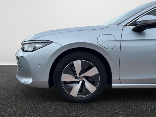 Volkswagen Passat Variant 1.5 eHybrid Business | PHEV | 204Pk | Trekhaak | LED | A.Camera | Side assist | ACC | ActivLease financial lease