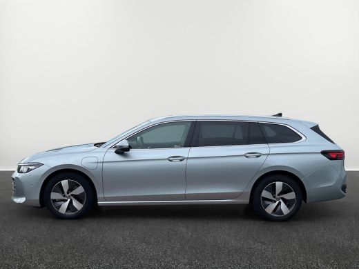 Volkswagen Passat Variant 1.5 eHybrid Business | PHEV | 204Pk | Trekhaak | LED | A.Camera | Side assist | ACC | ActivLease financial lease