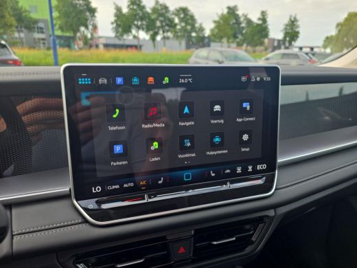 Volkswagen Tayron 1.5 eHybrid Life | PHEV | 204Pk | Trekhaak | Stoelverwarming | LED | ActivLease financial lease