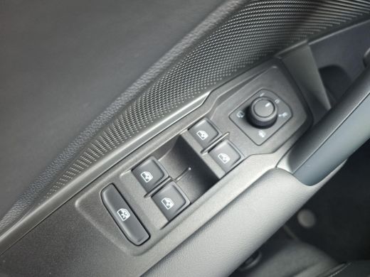 Volkswagen Tayron 1.5 eHybrid Life | PHEV | 204Pk | Trekhaak | Stoelverwarming | LED | ActivLease financial lease