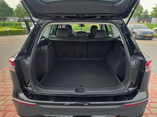 Volkswagen Tayron 1.5 eHybrid Life | PHEV | 204Pk | Trekhaak | Stoelverwarming | LED | ActivLease financial lease