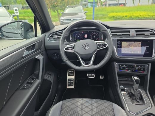 Volkswagen Tiguan 1.4 TSI eHybrid R-Line | PHEV | 245Pk| 360 cam | Pano | Black Style | HUD | IQ Light | ActivLease financial lease