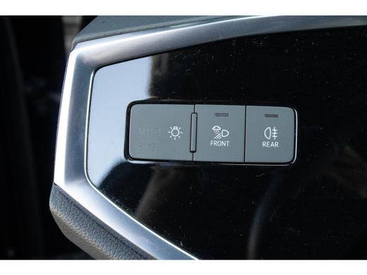 Audi Q3 35 TFSI Advanced Matrix Camera Stoelverwarming Trekhaak ActivLease financial lease