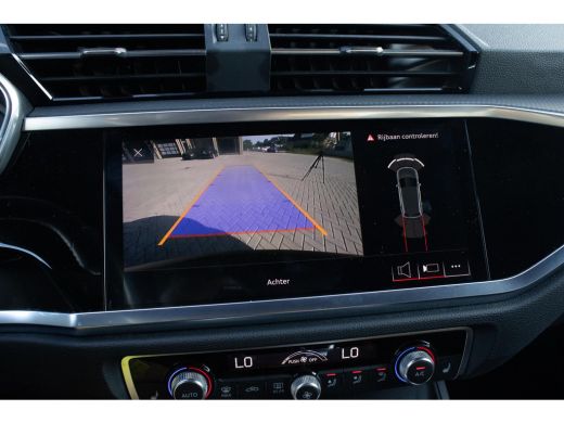 Audi Q3 35 TFSI Advanced Matrix Camera Stoelverwarming Trekhaak ActivLease financial lease