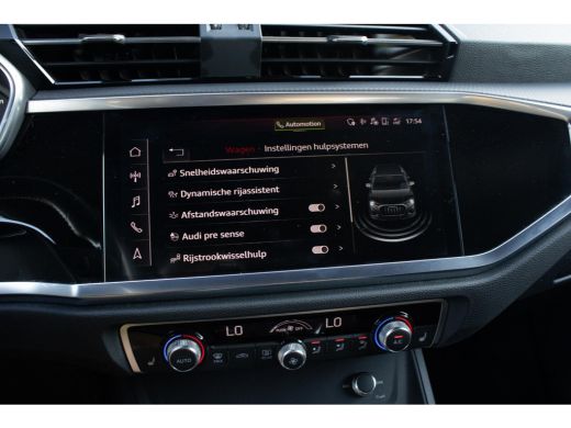 Audi Q3 35 TFSI Advanced Matrix Camera Stoelverwarming Trekhaak ActivLease financial lease