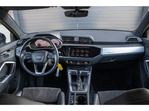 Audi Q3 35 TFSI Advanced Matrix Camera Stoelverwarming Trekhaak ActivLease financial lease