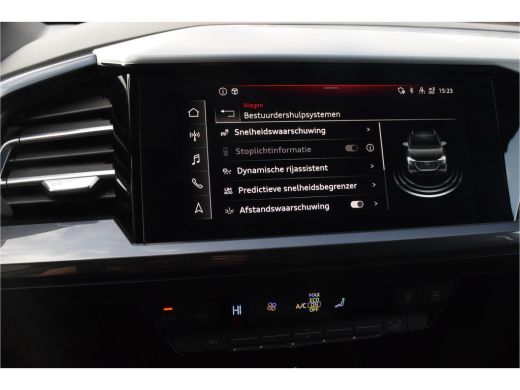 Audi Q4 e-tron 40 / 2x S-line/ Adaptive Cruise Control/ Head-Up Display/ Sportonderstel/ 150kW (204PK) ActivLease financial lease