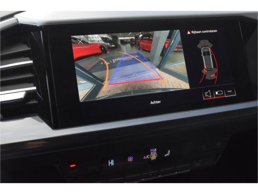 Audi Q4 e-tron 40 / 2x S-line/ Adaptive Cruise Control/ Head-Up Display/ Sportonderstel/ 150kW (204PK) ActivLease financial lease