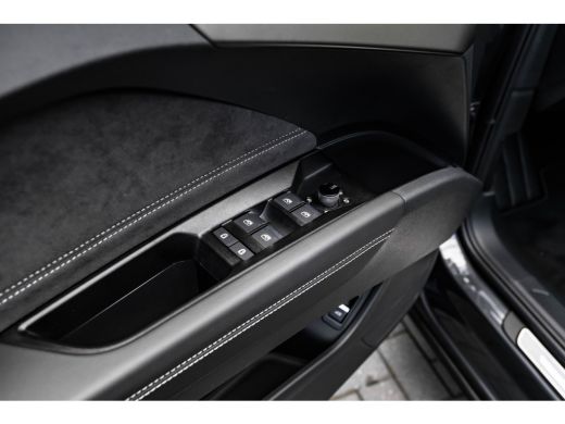 Audi Q4 e-tron S edition | Achterklep, automatisch bedienbaar | Achteruitrijcamera | Adaptive cruise control ActivLease financial lease