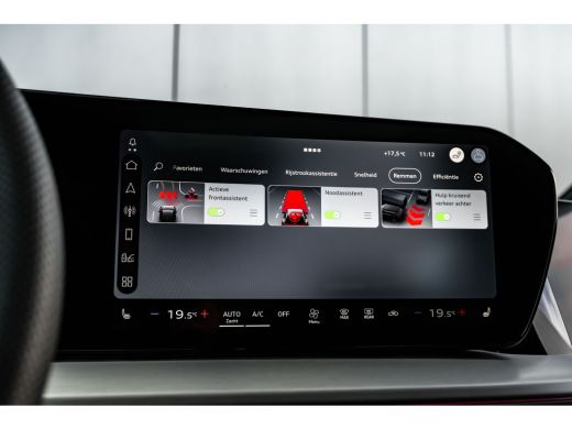Audi Q4 e-tron S edition | Achterklep, automatisch bedienbaar | Achteruitrijcamera | Adaptive cruise control ActivLease financial lease