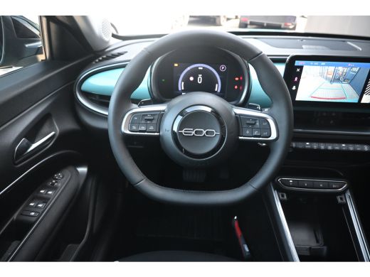 Fiat 600 1.2 Hybrid Urban 110pk | Pack Style + Winter + Comfort | Navigatie | Stoelverwarming | Voorruitve... ActivLease financial lease