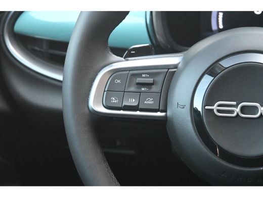 Fiat 600 1.2 Hybrid Urban 110pk | Pack Style + Winter + Comfort | Navigatie | Stoelverwarming | Voorruitve... ActivLease financial lease
