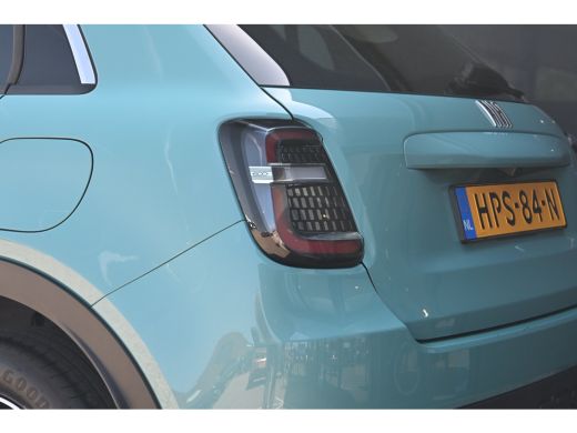 Fiat 600 1.2 Hybrid Urban 110pk | Pack Style + Winter + Comfort | Navigatie | Stoelverwarming | Voorruitve... ActivLease financial lease