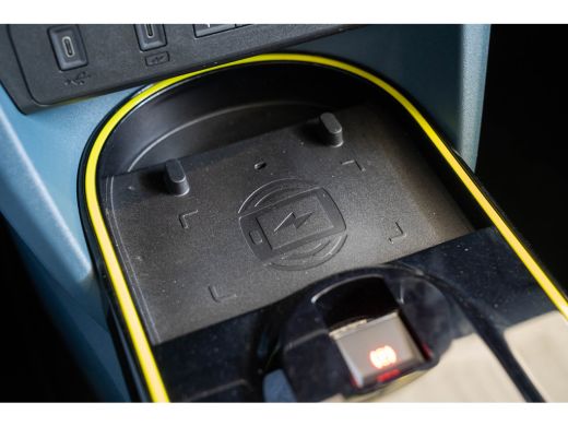 Fiat Grande Panda La Prima 44 kWh | Tot 8 Jaar Garantie | Stoel & Stuurverwarming | Camera | Parkeersensoren | Navi... ActivLease financial lease