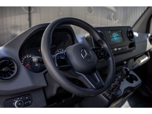 Mercedes-Benz Sprinter 311 CDI L2H2 | Volledig Ingericht | Mbux | Camera | Navi | Climatronic ActivLease financial lease