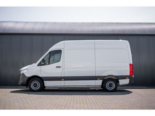 Mercedes-Benz Sprinter 311 CDI L2H2 | Volledig Ingericht | Mbux | Camera | Navi | Climatronic ActivLease financial lease